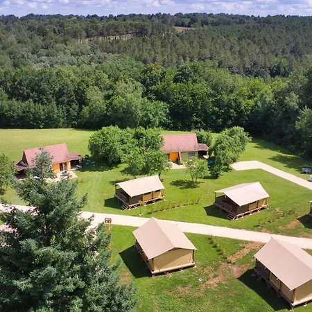 Le Domaine Du Bois Coquet 营地
